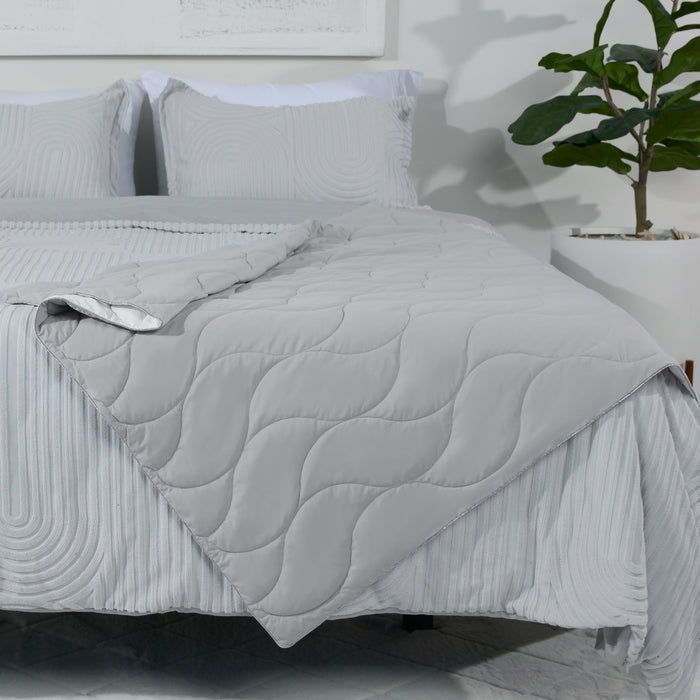 Cooling Performance - Throw - White