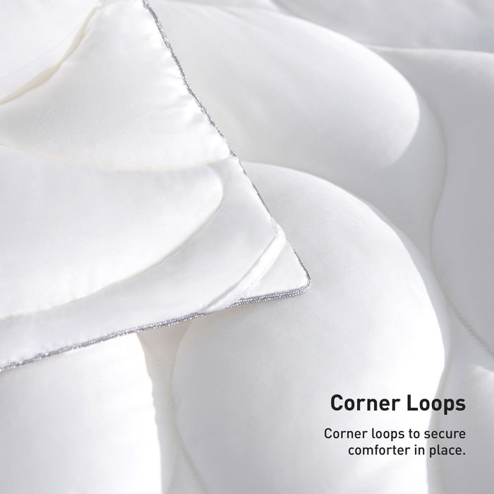 Performance - Ultra Weight Comforter