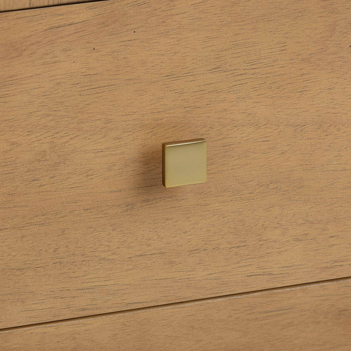 Hump - 6 Drawer Dresser