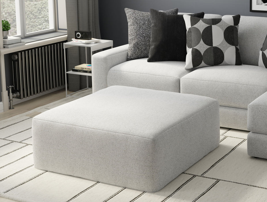 Arlo - Cocktail Ottoman