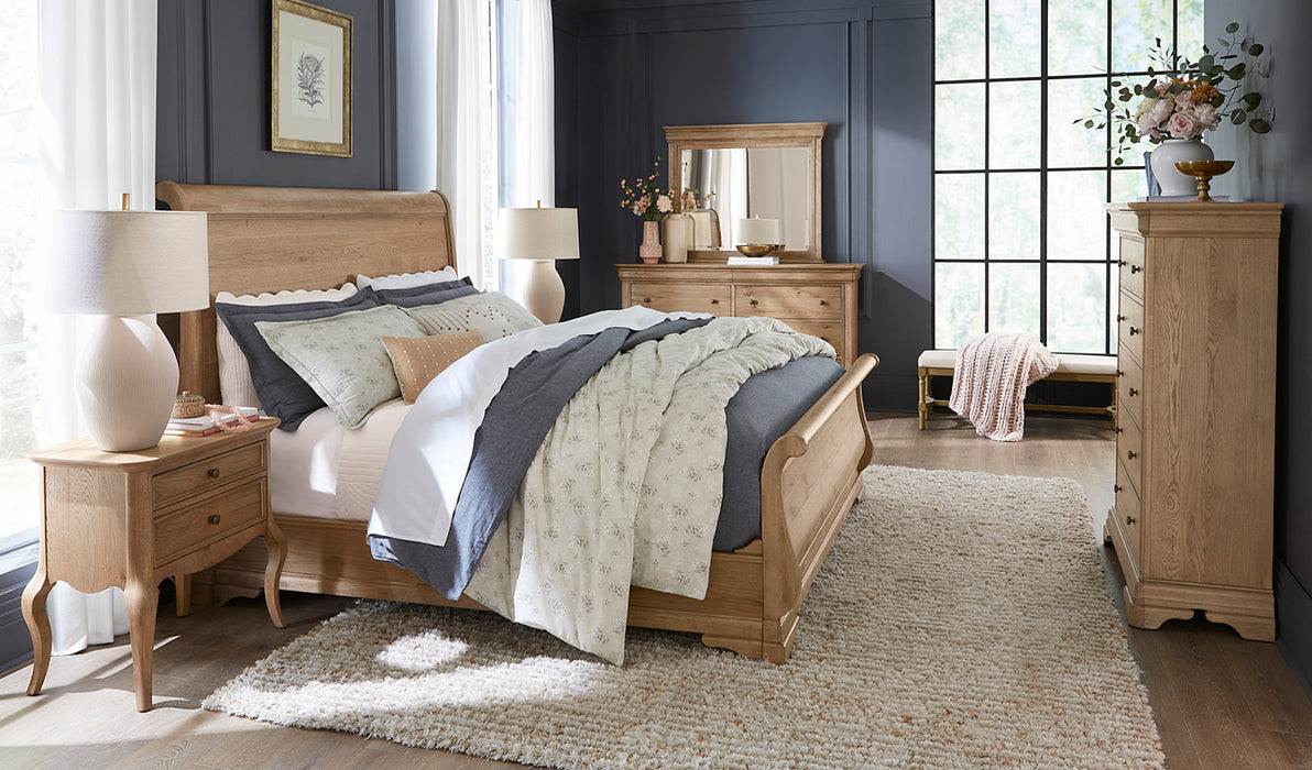 Chateau Philippe - Cabriole Nightstand