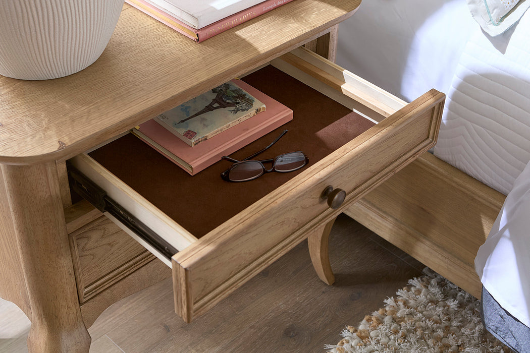 Chateau Philippe - Cabriole Nightstand