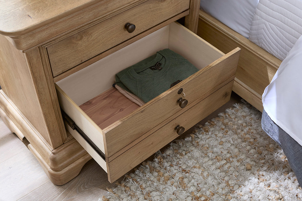Chateau Philippe - Liv360 Nightstand