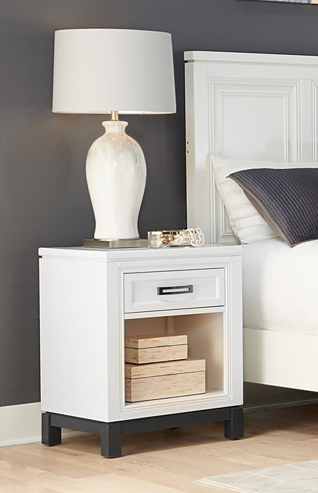 Hyde Park - Nightstand