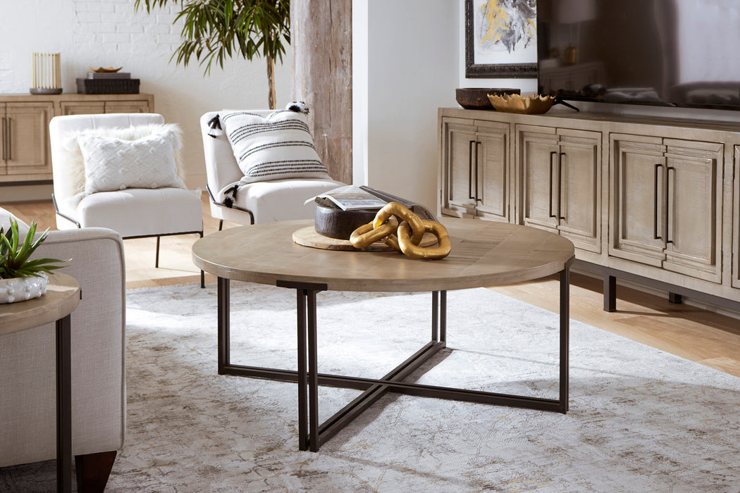 Zander - Round Cocktail