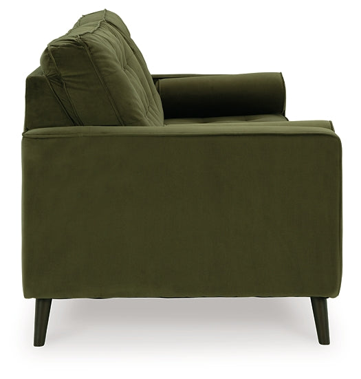 Reveon Lakes Sofa