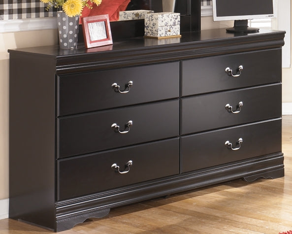 Huey Vineyard Six Drawer Dresser Factory Furniture Mattress & More - Online or In-Store at our Phillipsburg Location Serving Dayton, Eaton, and Greenville. Shop Now.