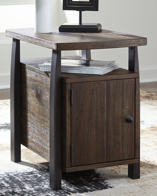 Vailbry Chair Side End Table Factory Furniture Mattress & More - Online or In-Store at our Phillipsburg Location Serving Dayton, Eaton, and Greenville. Shop Now.