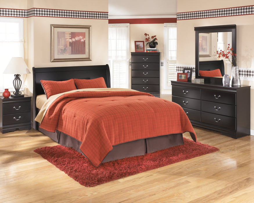 Huey Vineyard Queen Sleigh Headboard with Mirrored Dresser, Chest and 2 Nightstands Factory Furniture Mattress & More - Online or In-Store at our Phillipsburg Location Serving Dayton, Eaton, and Greenville. Shop Now.